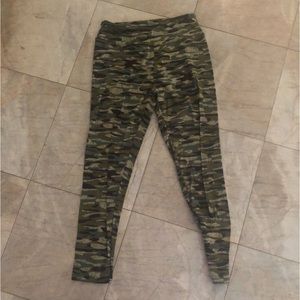 Lularoe one size camo leggings